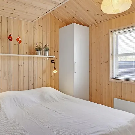度假居 Frerich - 1-5km From The Sea By Interhome *